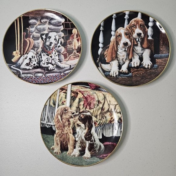 Set of 5 limited edition Love Puppies Plates. - Picture 5 of 10